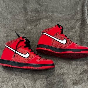 Nike Dunk High ‘Red Elephant’ 08